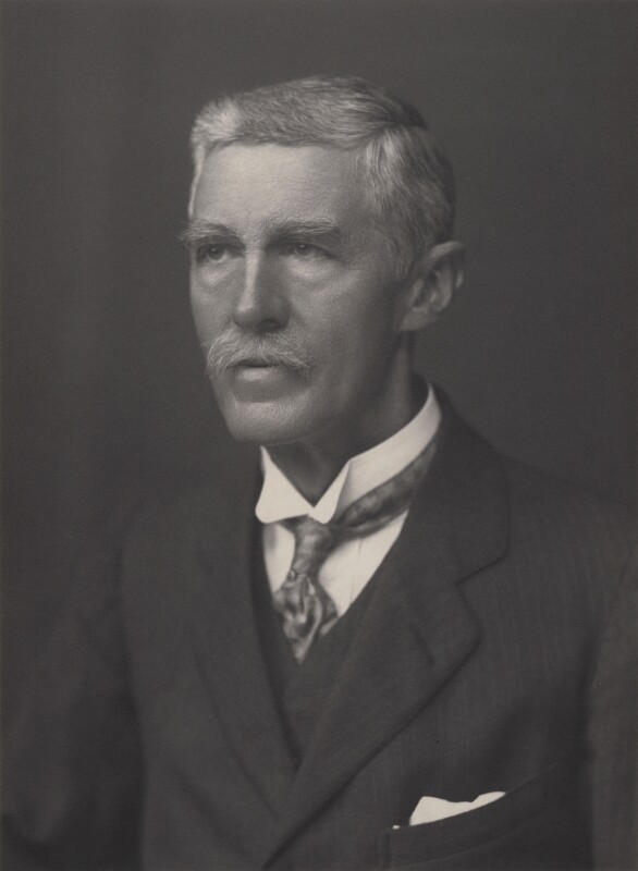 Portrait Dr. Lewis Richard Farnell